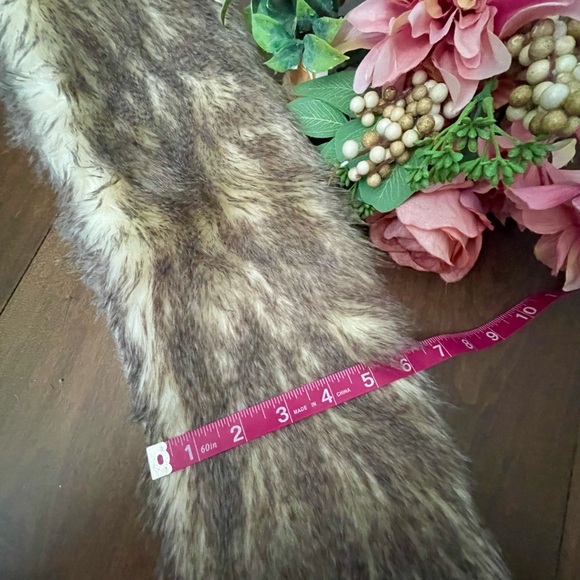 💖Host Pick💖 Anthropologie NWT Infinity Scarf - Picture 9 of 13